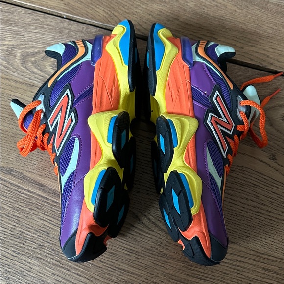 The New Balance 9060 ‘Prism Purple Vibrant Spring’ Sneakers 8.5D - Picture 7 of 15